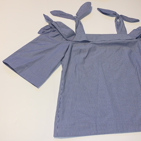 Banana Republic Blue and White Striped Cold Shoulder Top - Women’s Size Small - Picture 2 of 7